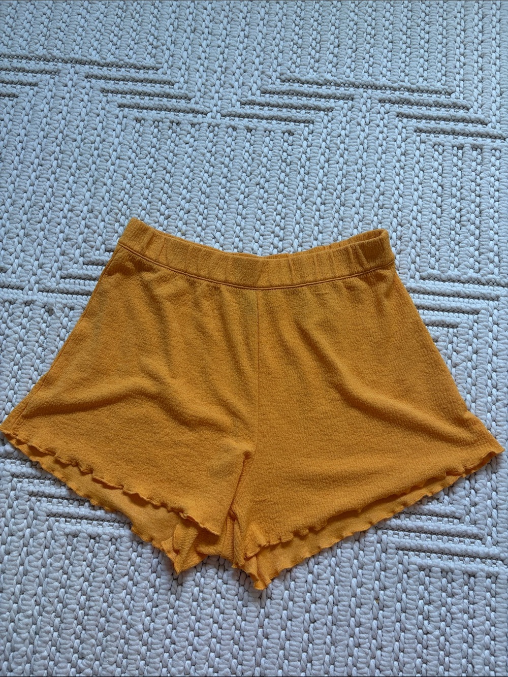 H&M: DIVIDED Orange Shorts w/Ruffle Size S